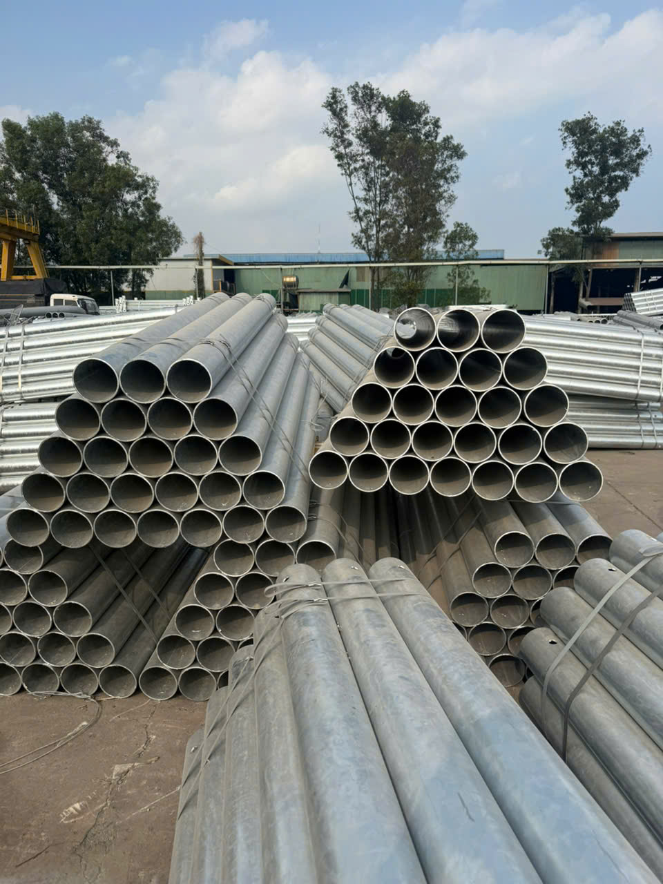 THÉP ỐNG PHI 42