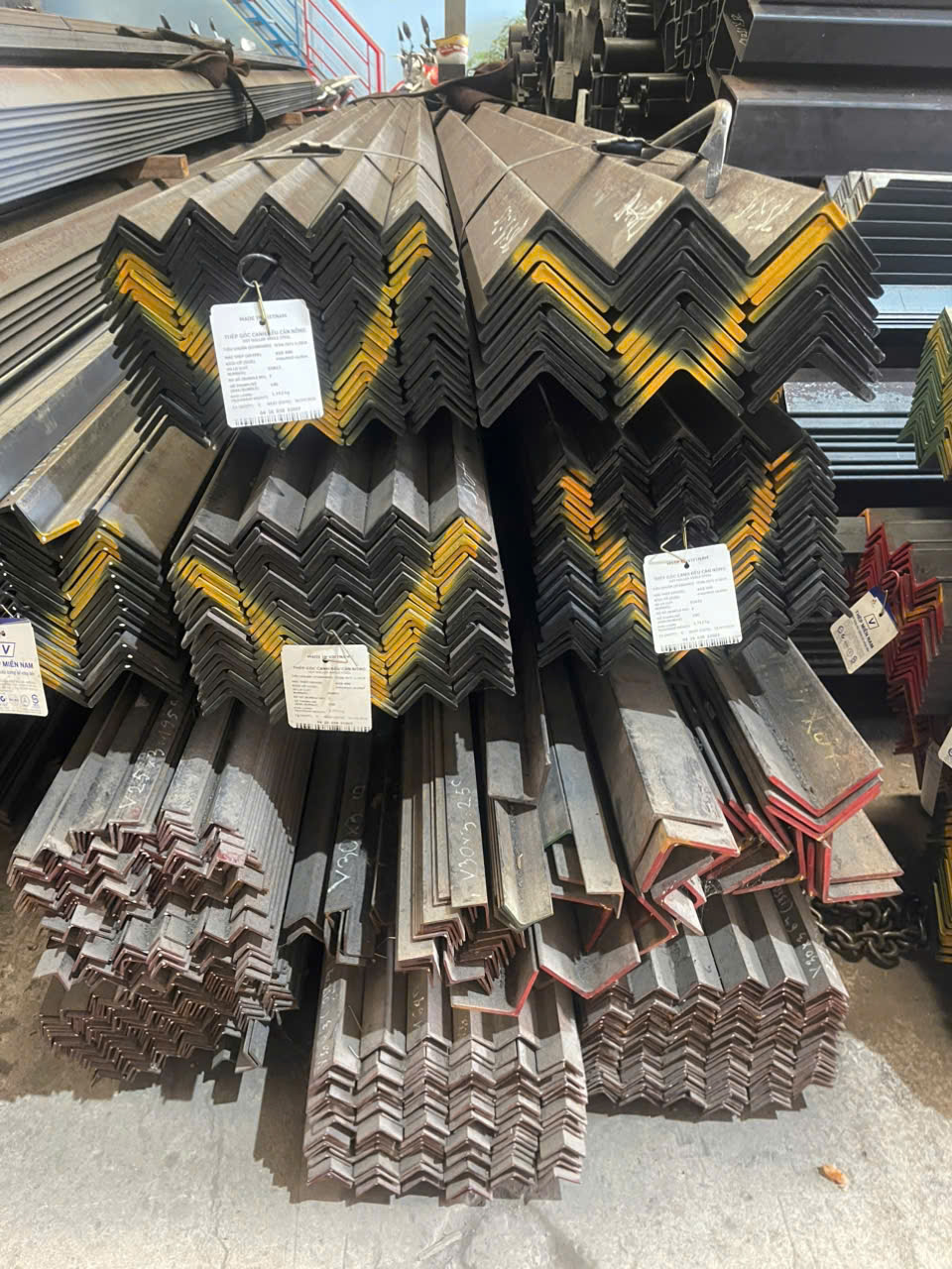 Thép V50 Bao Nhiêu Tiền? | Bảng Giá Thép Góc V50